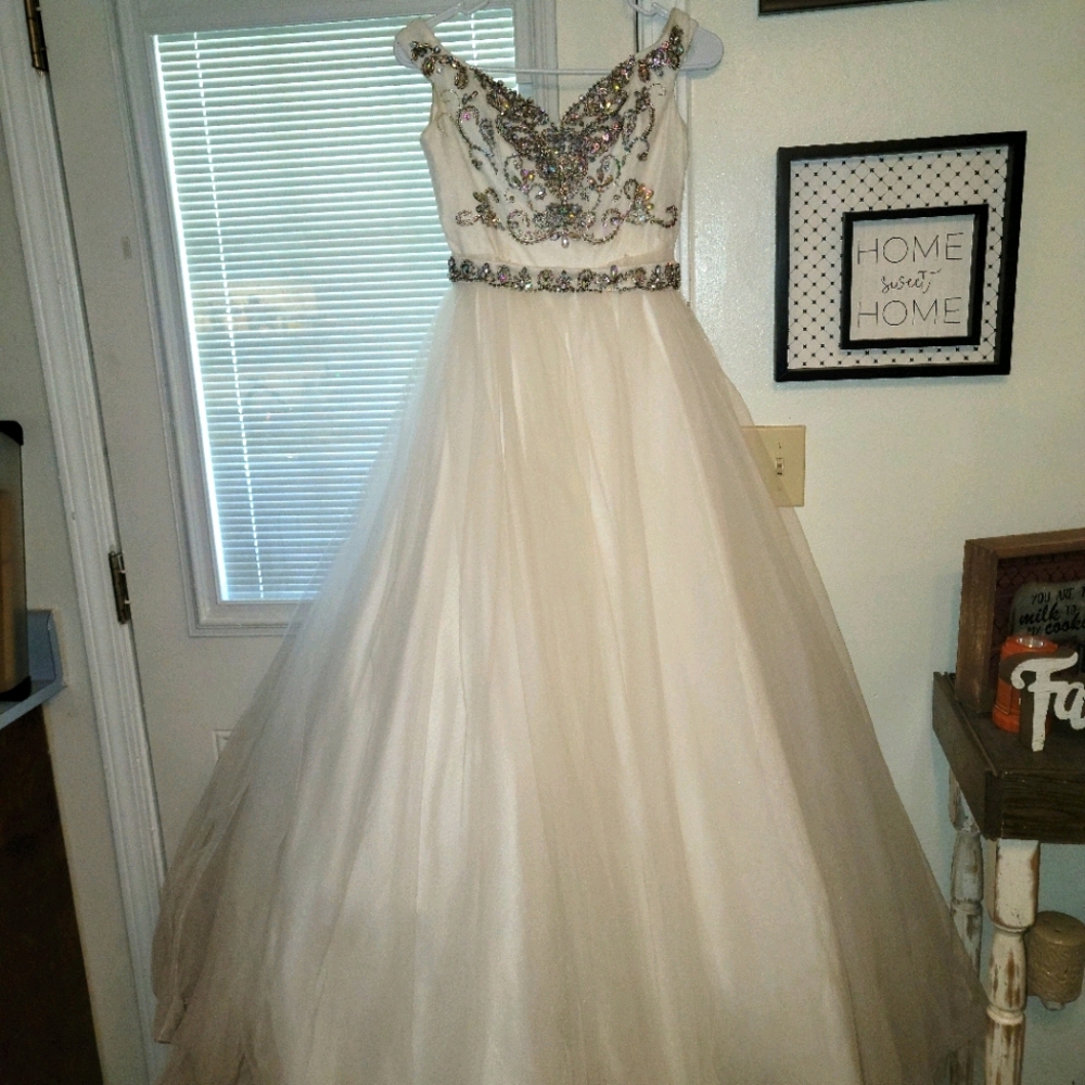 McDougal white dress